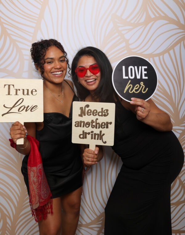 1746933394136 PHOTO BOOTH RENTAL PREMIUM