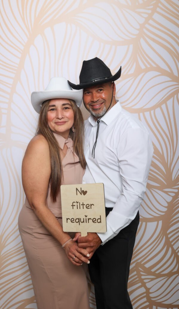 1746934952949 PHOTO BOOTH RENTAL PREMIUM