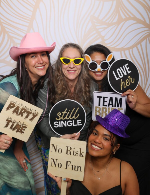 1746936561851 PHOTO BOOTH RENTAL PREMIUM