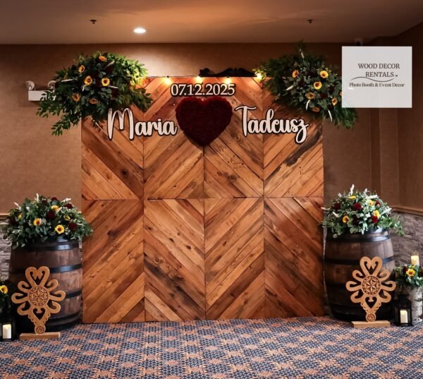 WOOD BACKDROP WALL